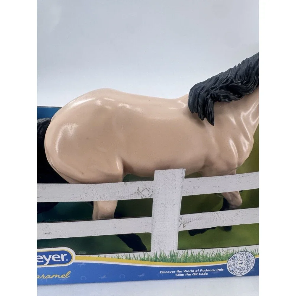 Breyer horses Paddock Pals Caramel Figure Fast Shipping New Read